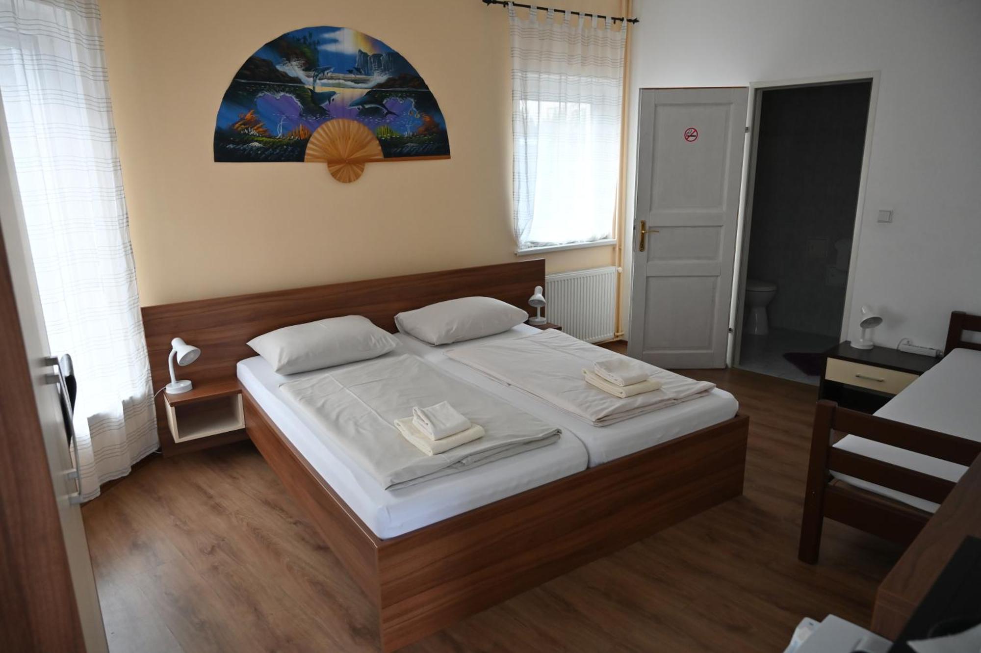 Pension Haus Nova Vídeňské Nové Město Exteriér fotografie