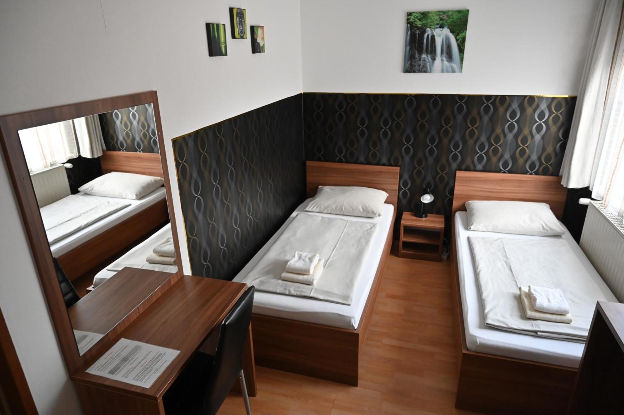 Pension Haus Nova Vídeňské Nové Město Exteriér fotografie