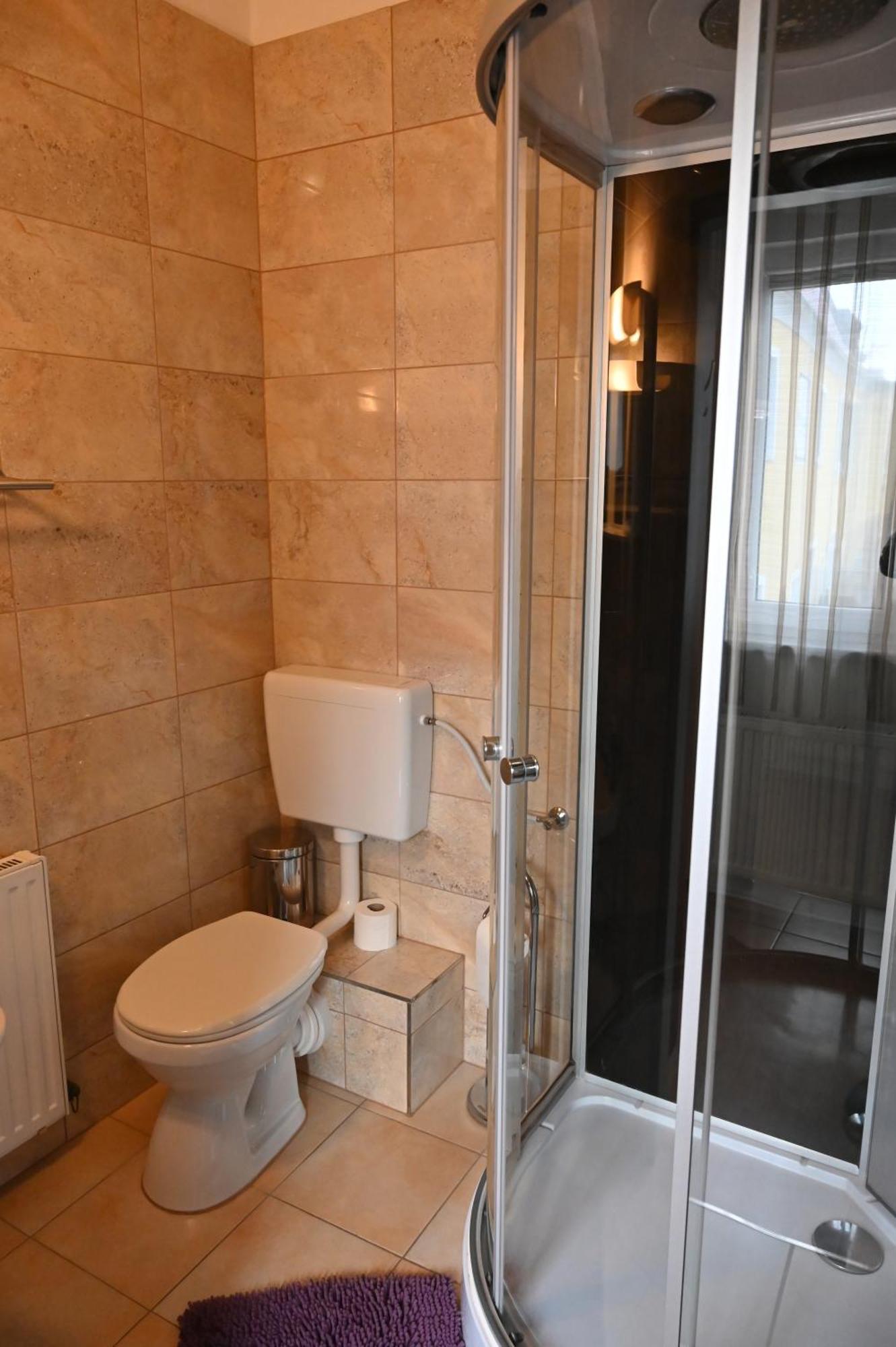 Pension Haus Nova Vídeňské Nové Město Exteriér fotografie