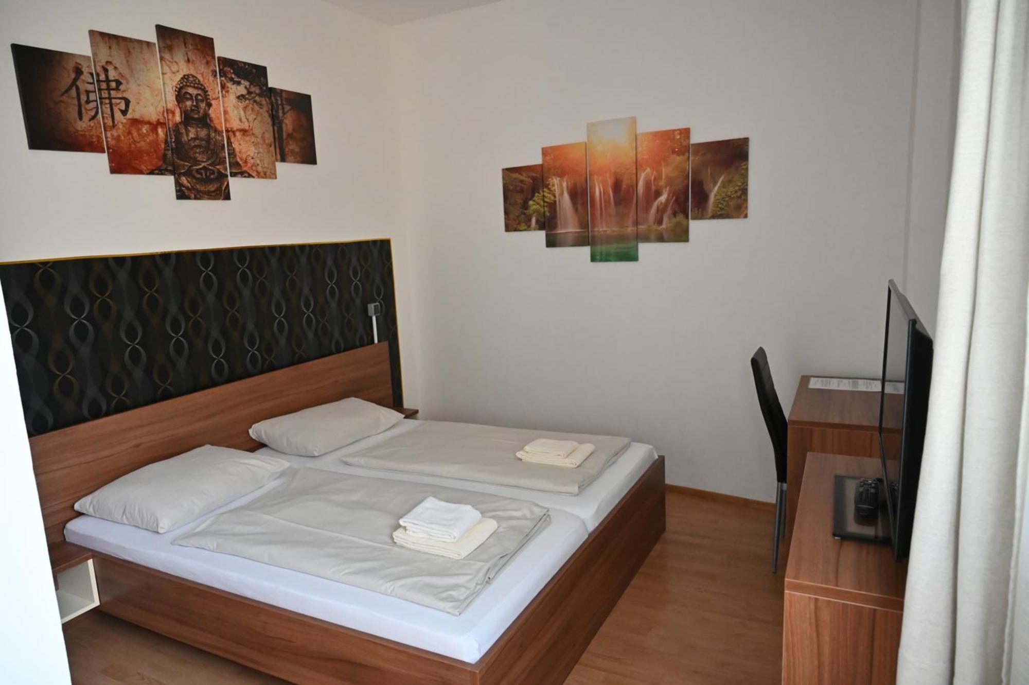 Pension Haus Nova Vídeňské Nové Město Exteriér fotografie