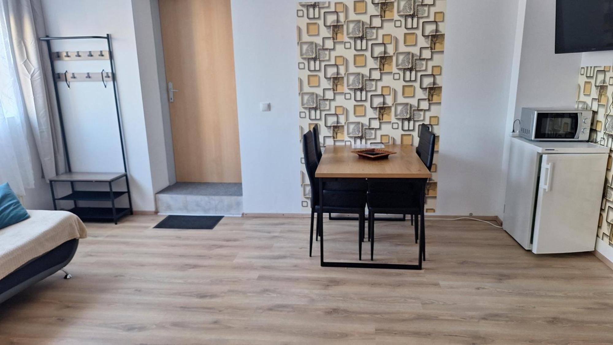Pension Haus Nova Vídeňské Nové Město Exteriér fotografie